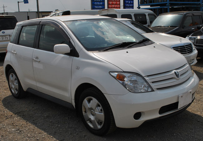 Used toyota ist 2004