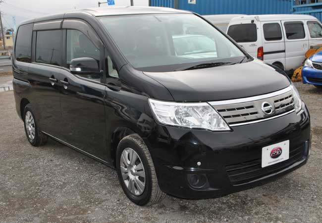 Used nissan serena for sale in japan #8