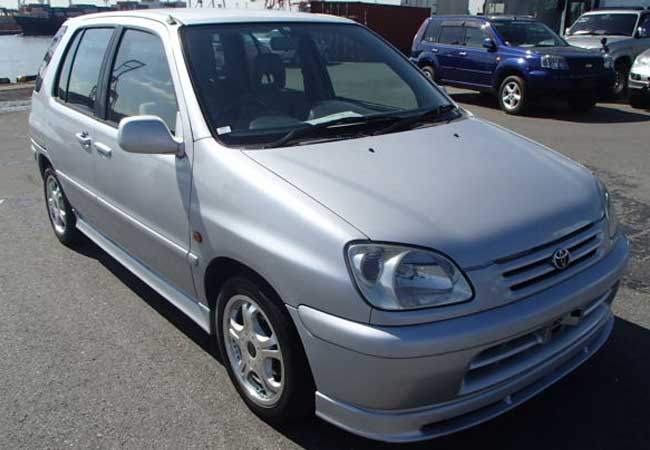 1998 Toyota raum specs