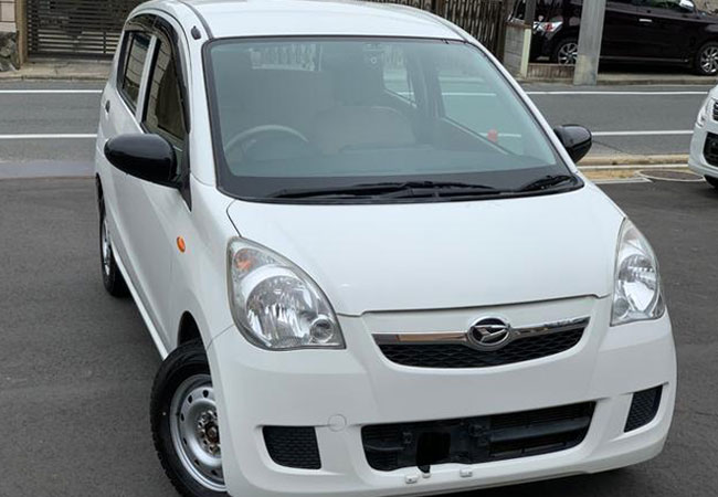 Daihatsu mira 2012