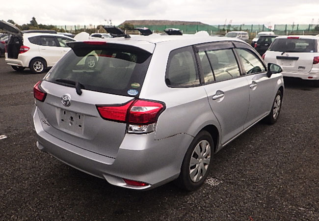 Toyota corolla fielder 4wd